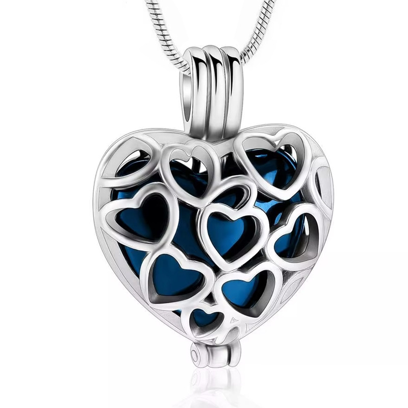 5:Blue hollow heart pendant