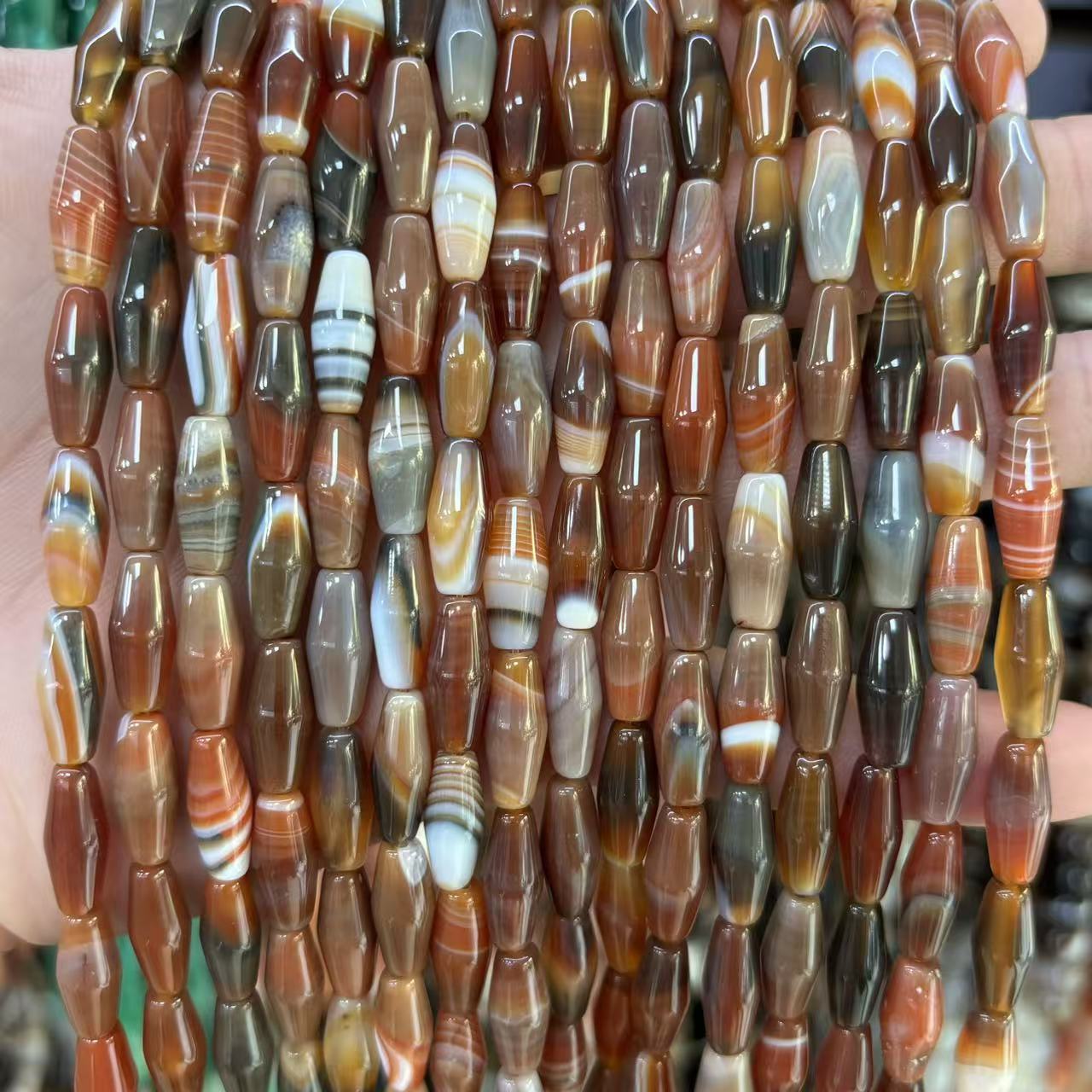 2:6x15mm red striped agate
