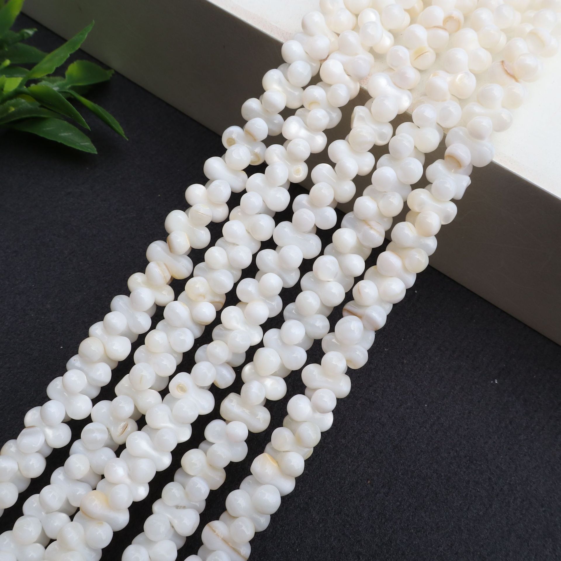 5:4x8mm horizontal hole 8-shaped beads