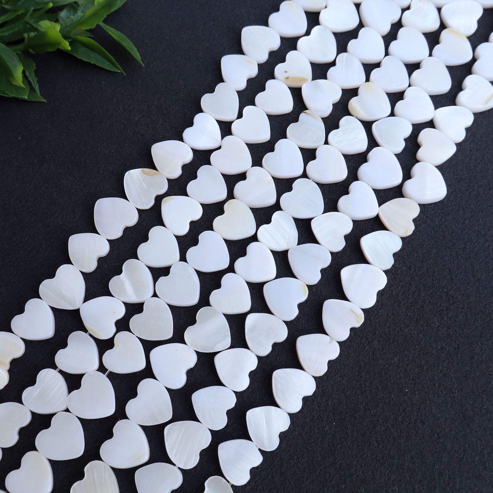 Horizontal hole on the plane: 6x6mm