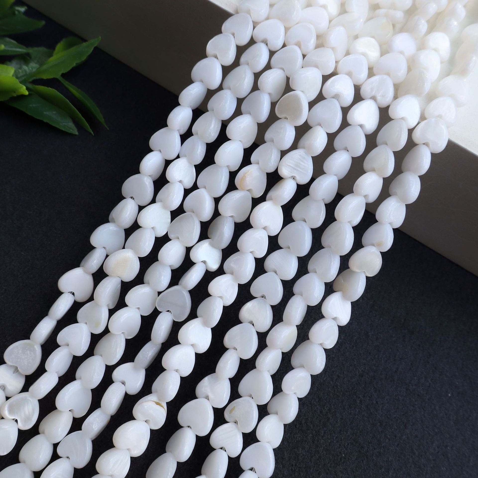 1:Polished vertical hole 6x6mm