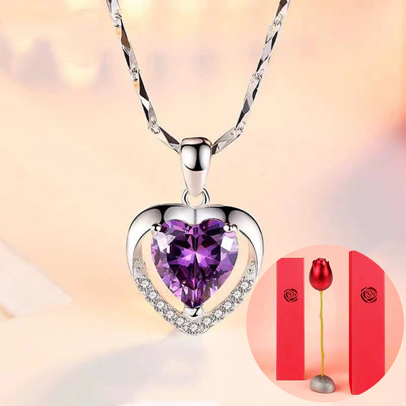 4 necklace with rose box