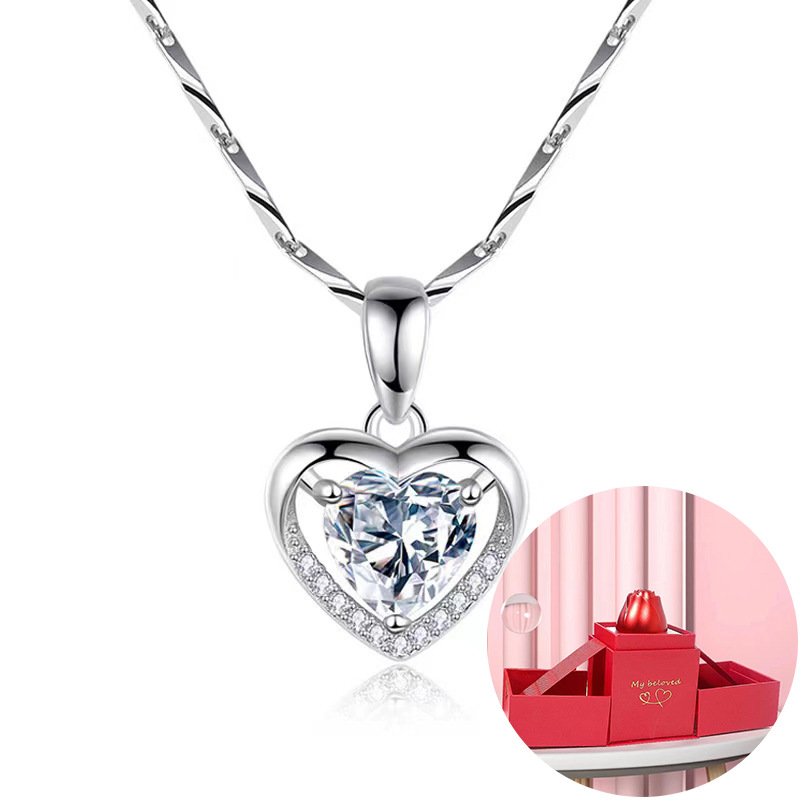 5:Eternal Heart White Diamond lifting rose gift box