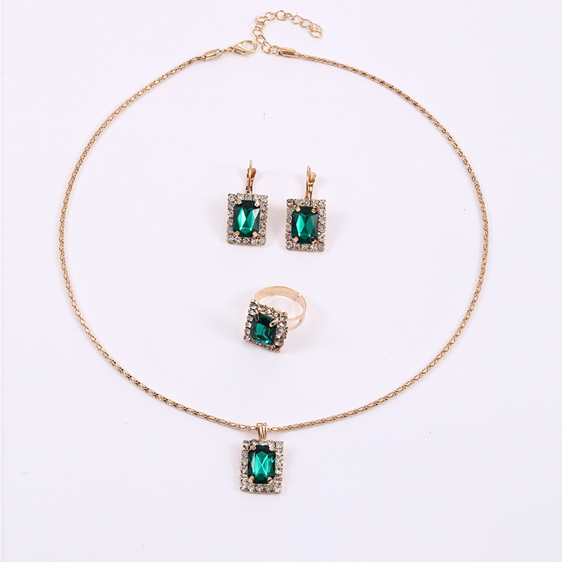 19:CK0161 Green Square (Set of 3)