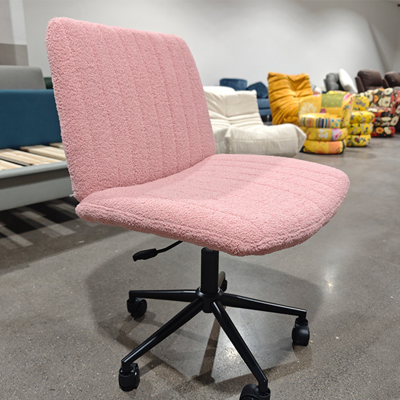 12 pink (sheep velvet)- black stretched feet (wheels)