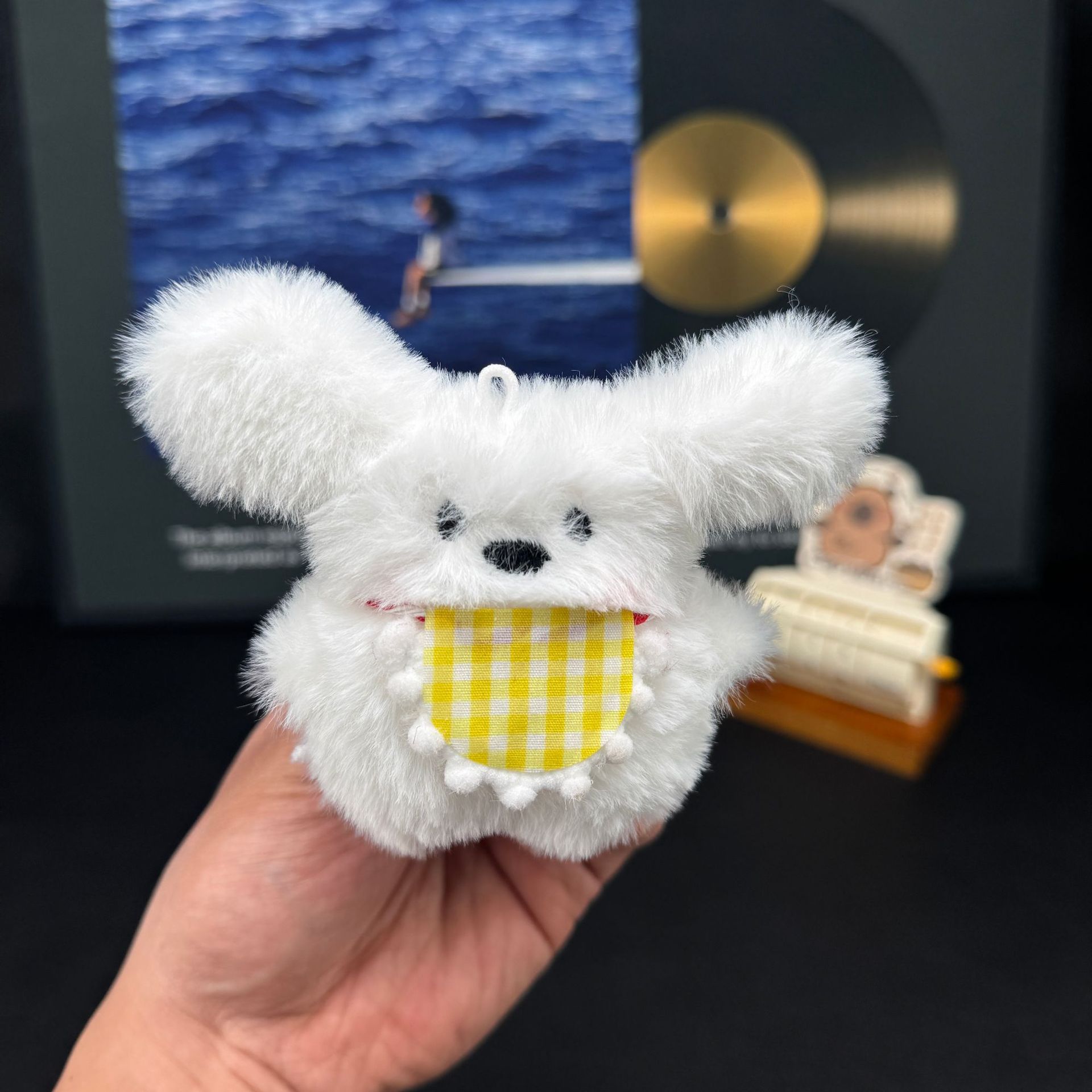 Long-eared dog [yellow bib]