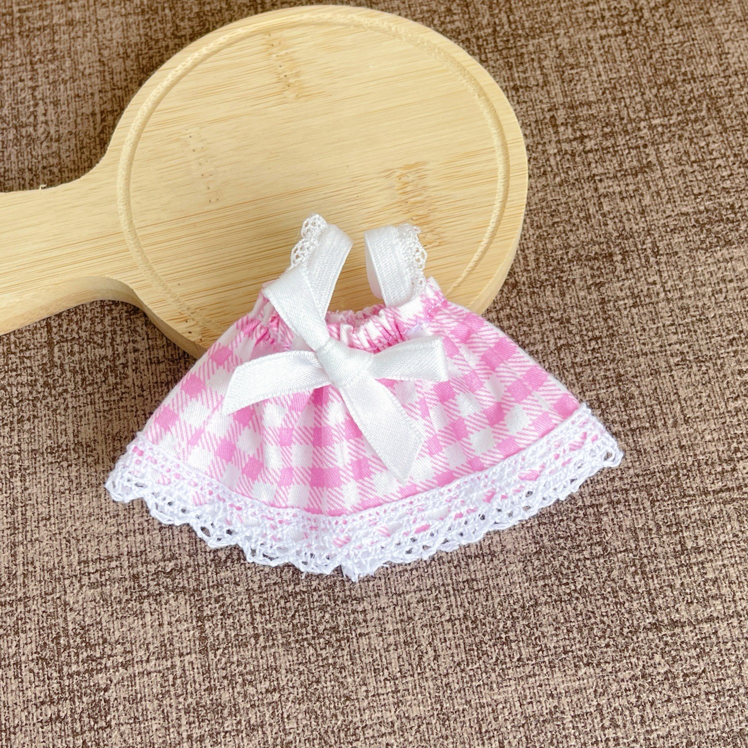 Pink and white plaid (dress)