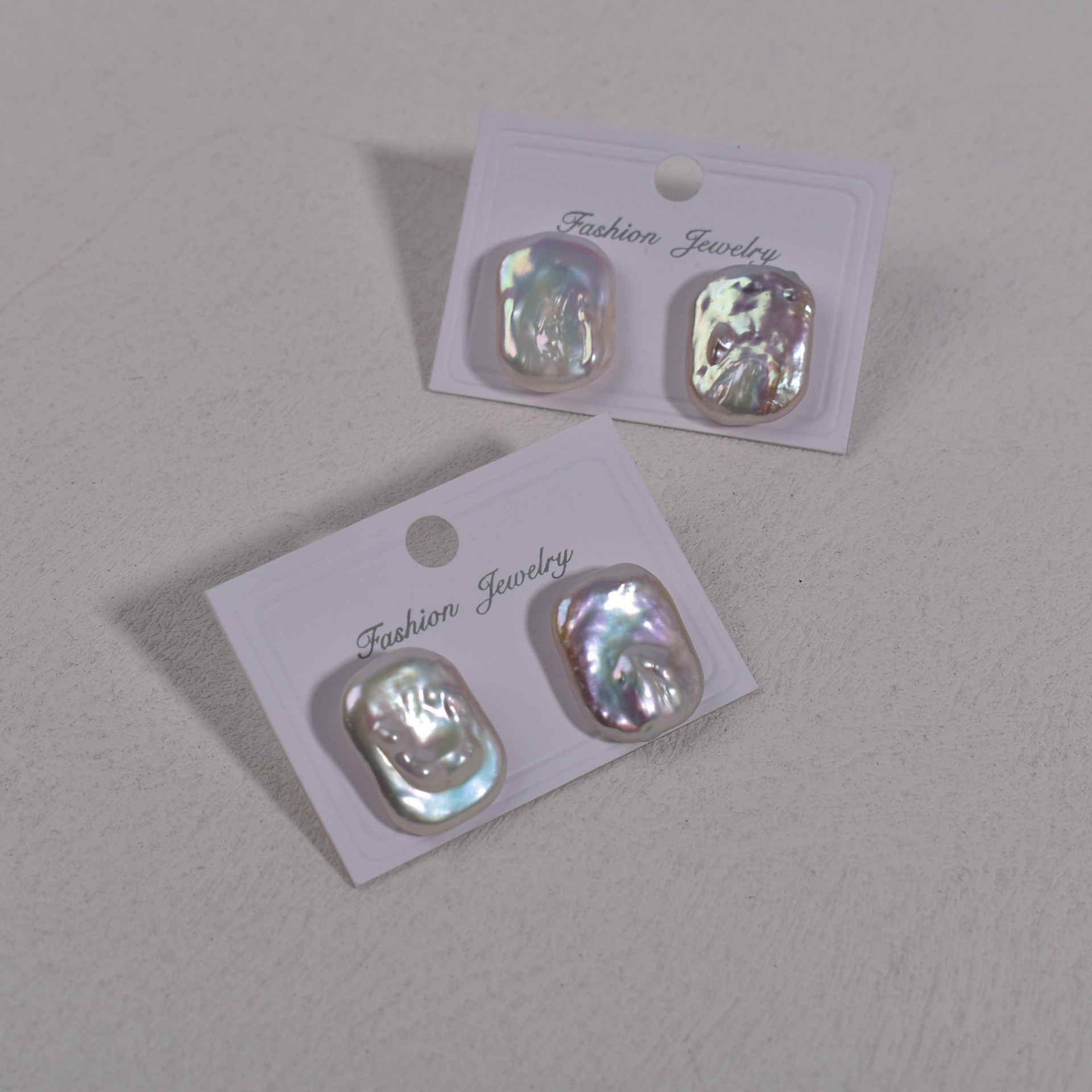 1:Natural white squares