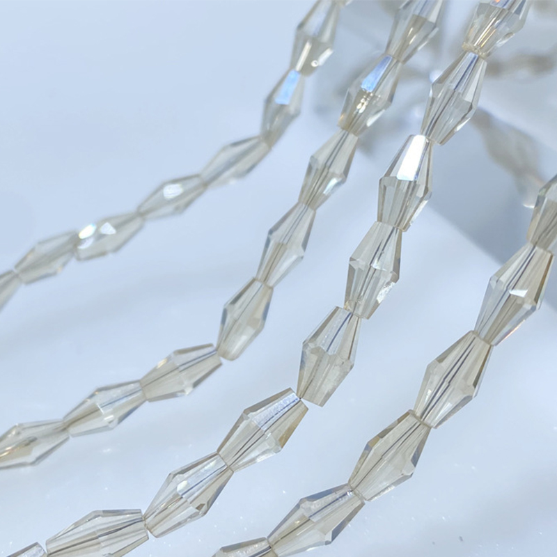 3:Silver-plated champagne