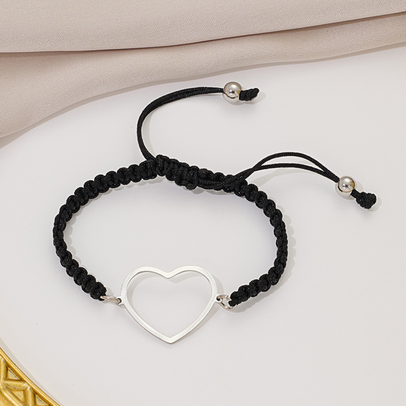 4:Steel-colored black rope