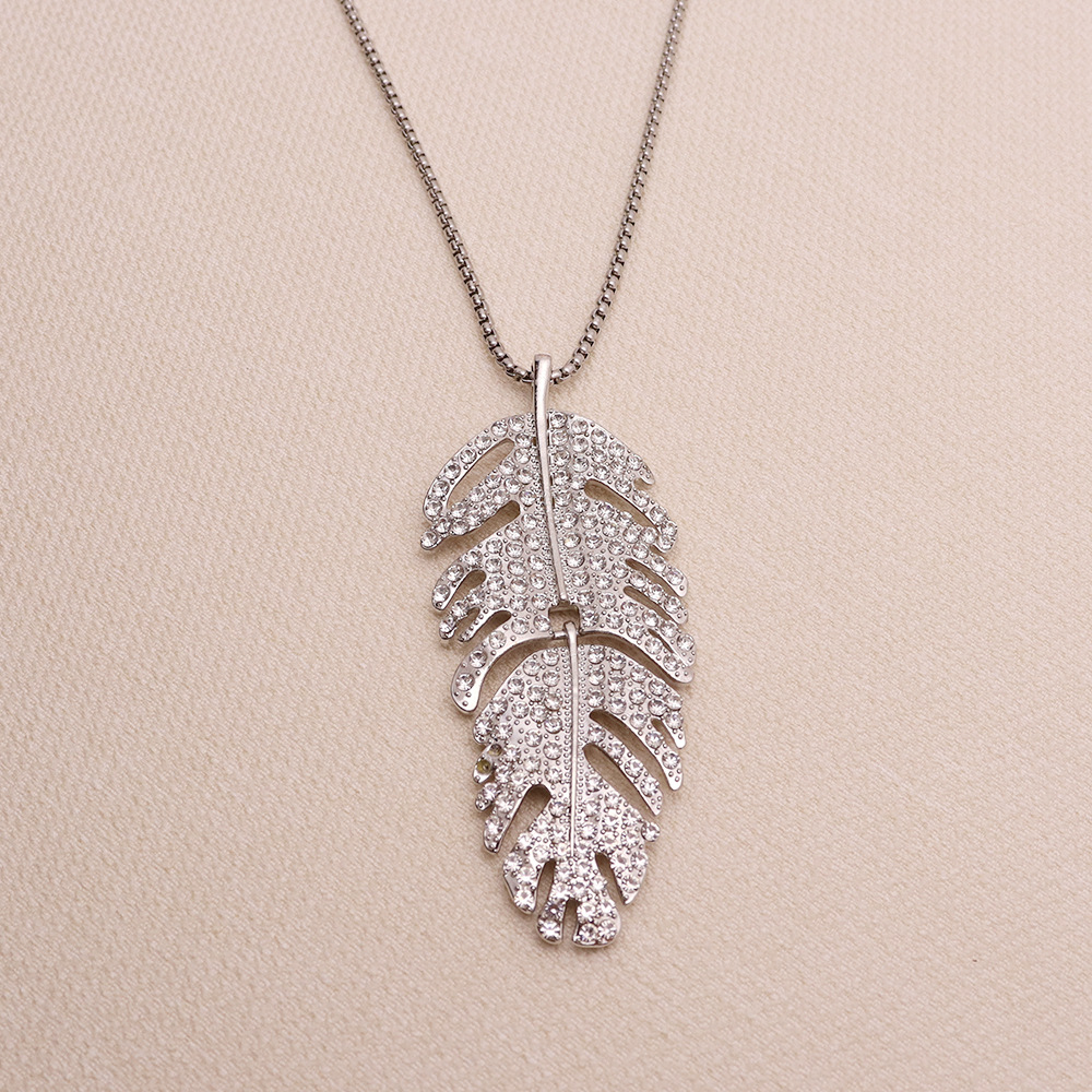 3:Silver [with 70cm square pearl chain]