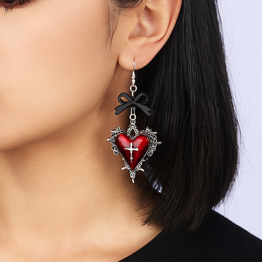 2:Red heart earrings