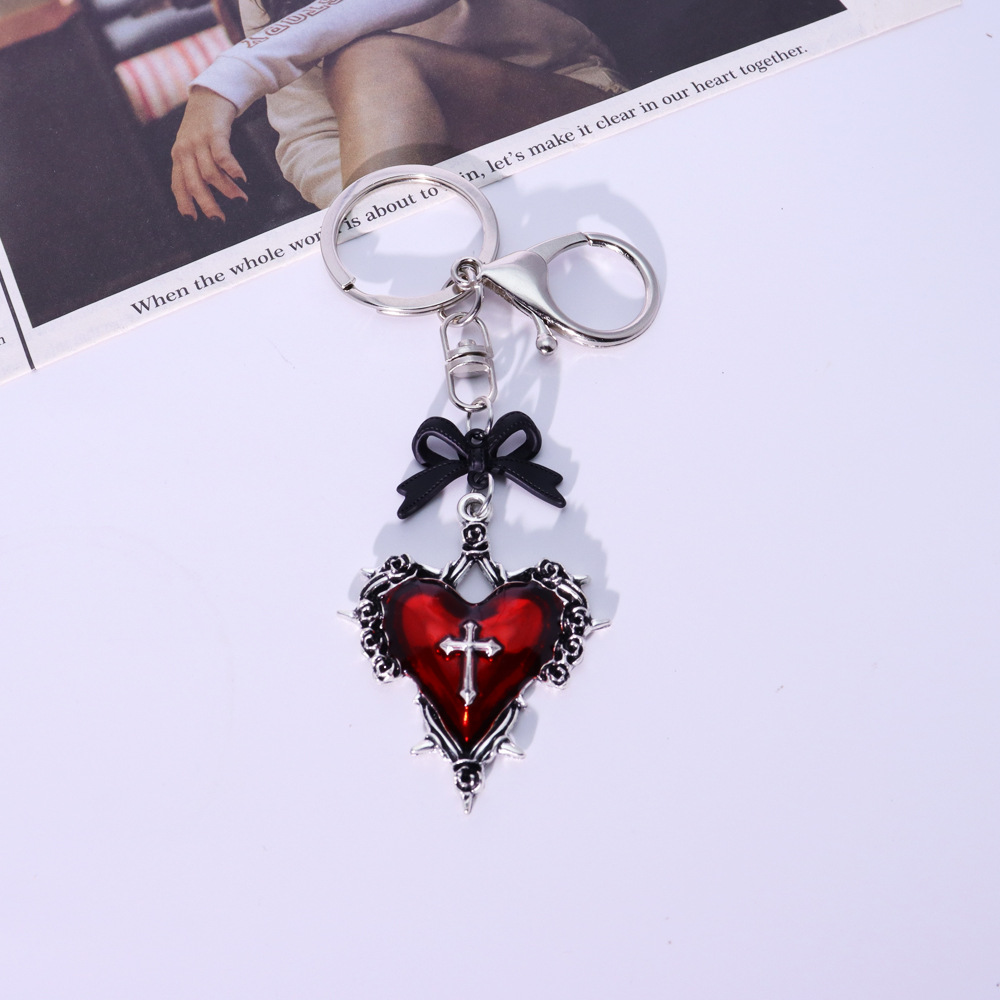 2:Red heart double button bow