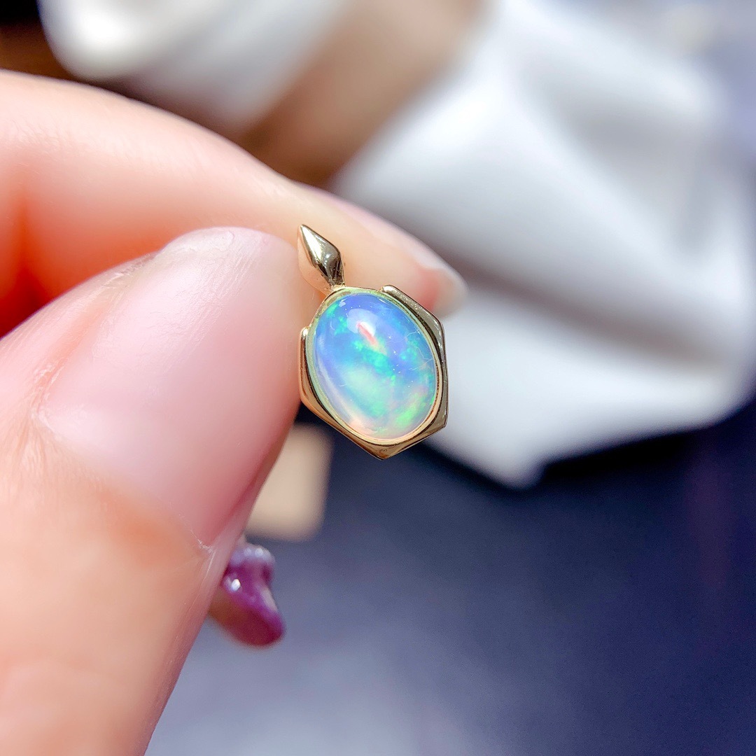 1:pendant without opal