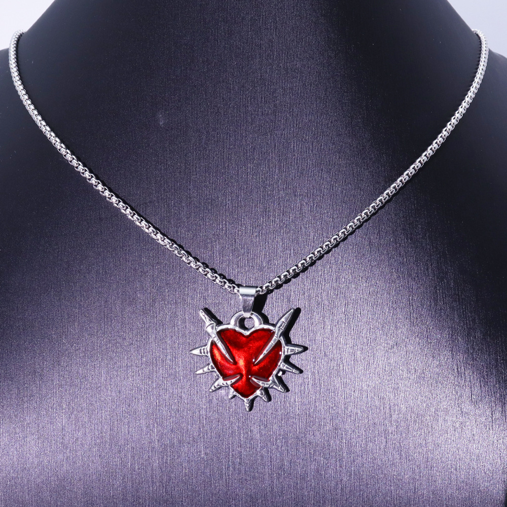1:Red heart chain length 50cm