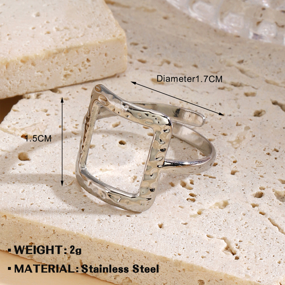 4:Steel color ring 1041