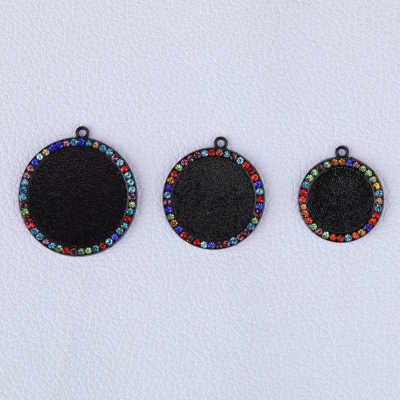 Swimming black: 30mm