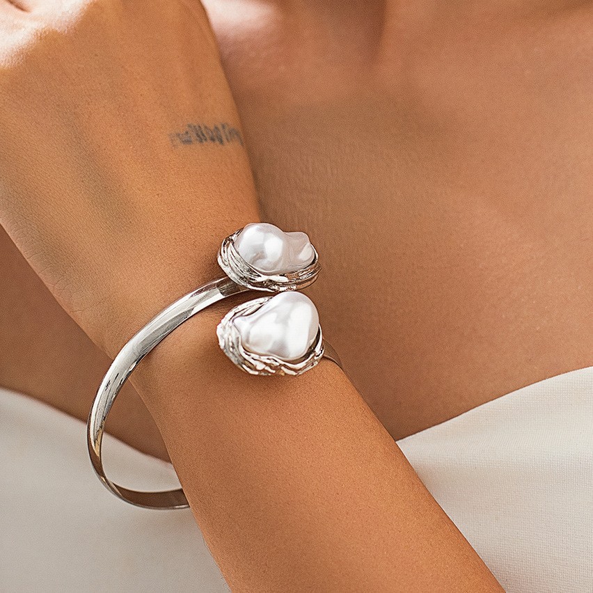 White K- Bracelet