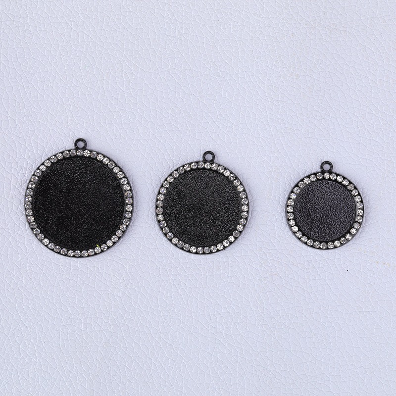 Swimming black: 30mm