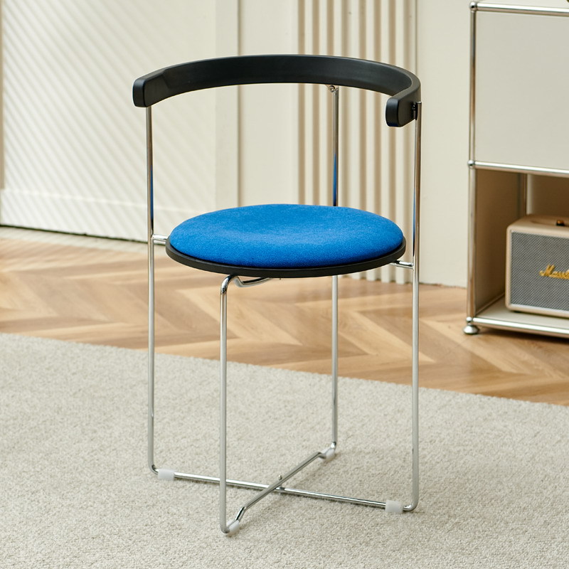 Black backrest + blue seat surface