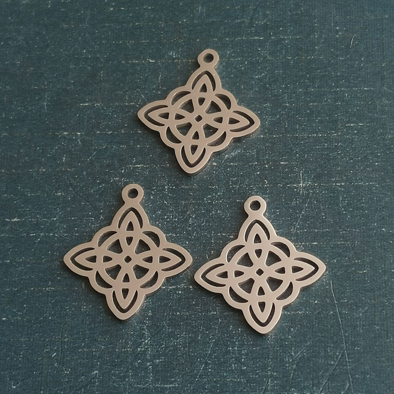 1:Silver pendant (859)