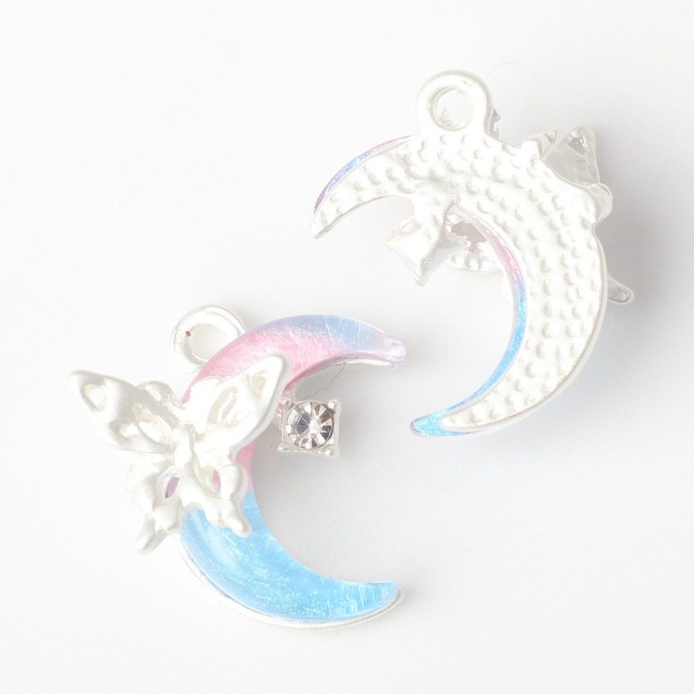 5:Silver white red blue