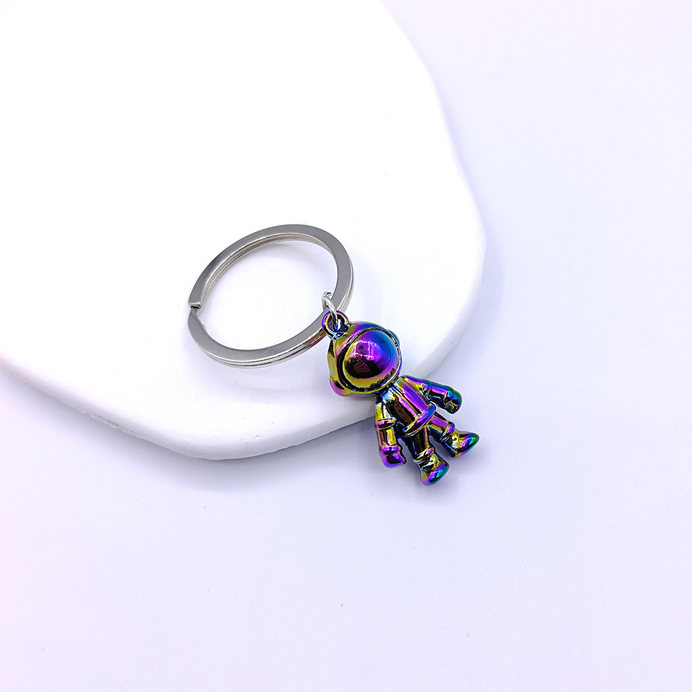 11:Spaceman Keychain C