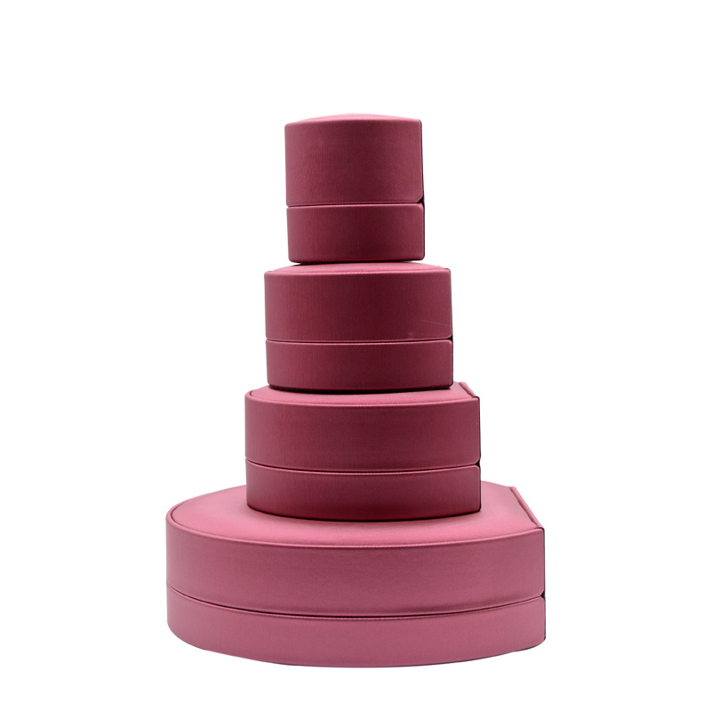 red ring box/58x52x53mm