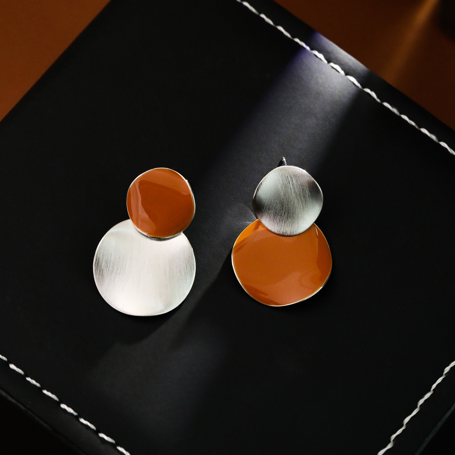 Brushed white K-coffee color