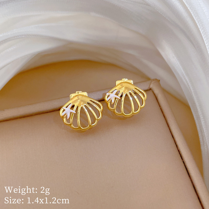 P528 Stud Earrings [Copper Real Gold Electroplated