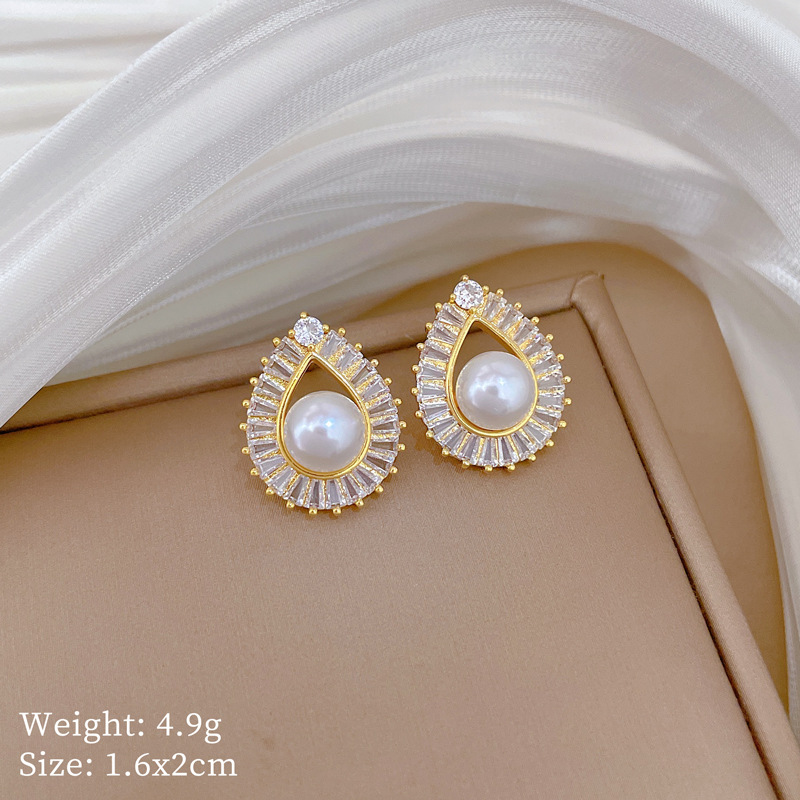 2:G504 Stud Earrings [Copper Real Gold Electroplated]