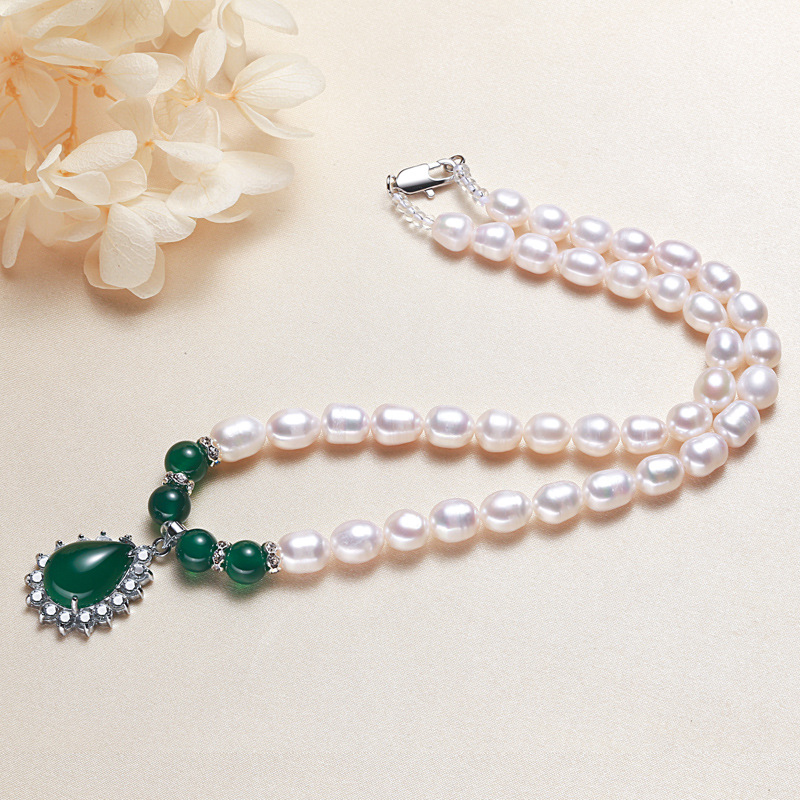 1:Green Agate Pendant with Diamond Pearl Necklace
