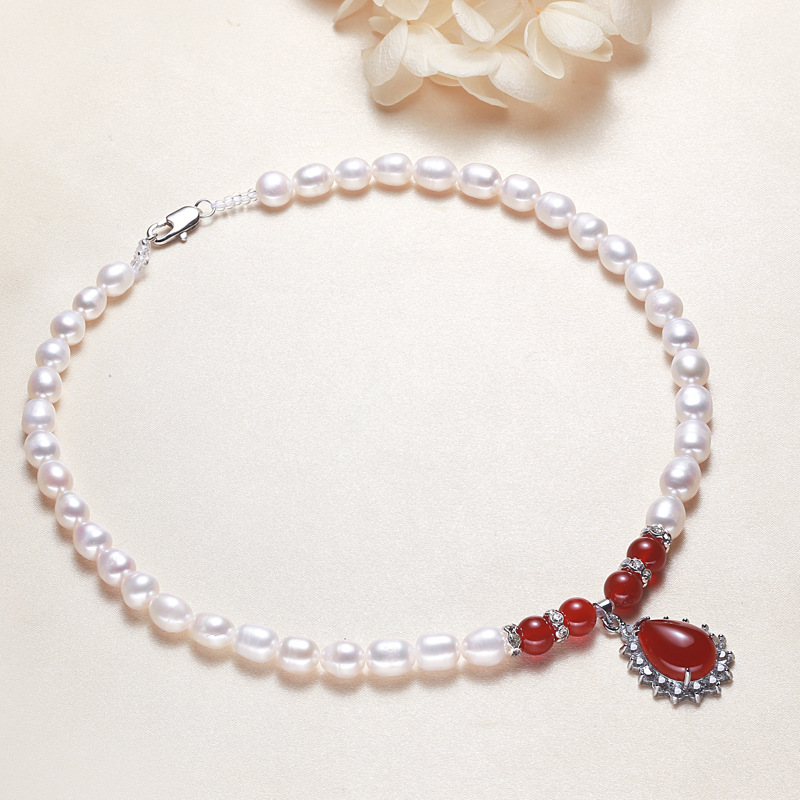 2:Red agate pendant with diamond pearl necklace