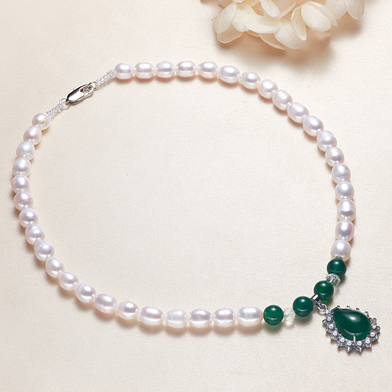 3:Green Agate Pendant with Crystal Pearl Necklace