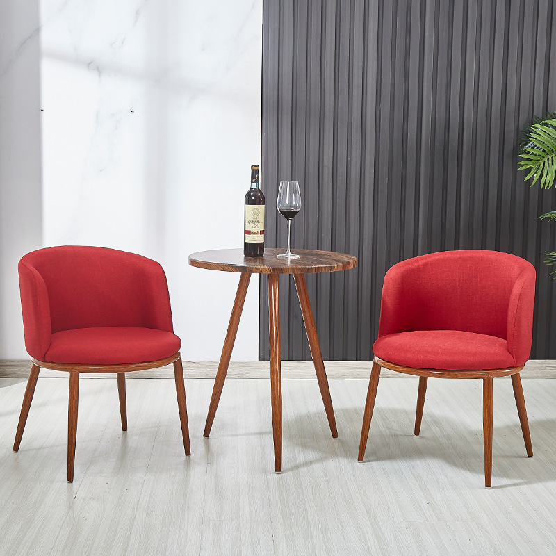 Red One table and two chairs