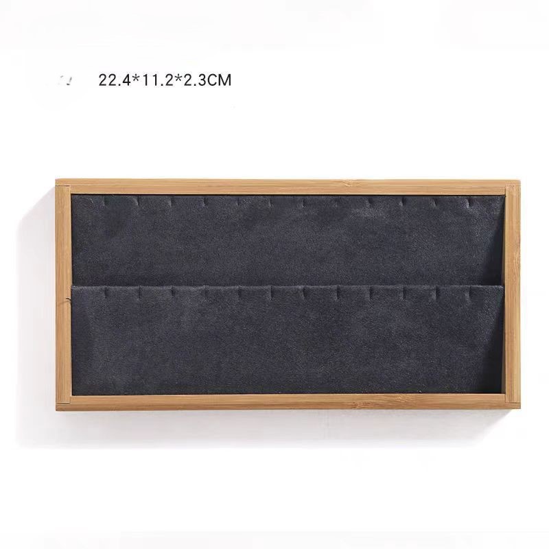 8:Black earring tray
