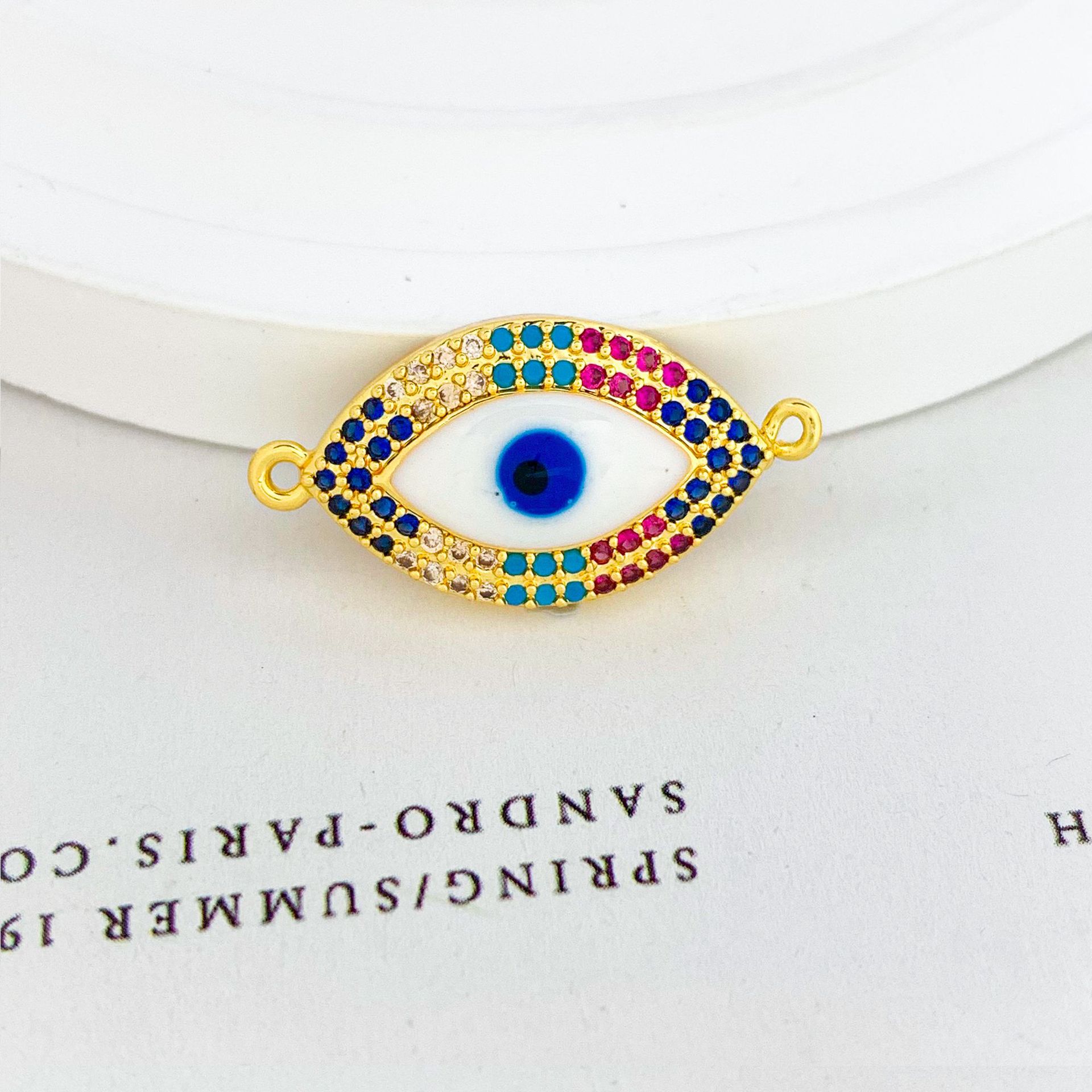 7:Sl460 white eye pendant gold