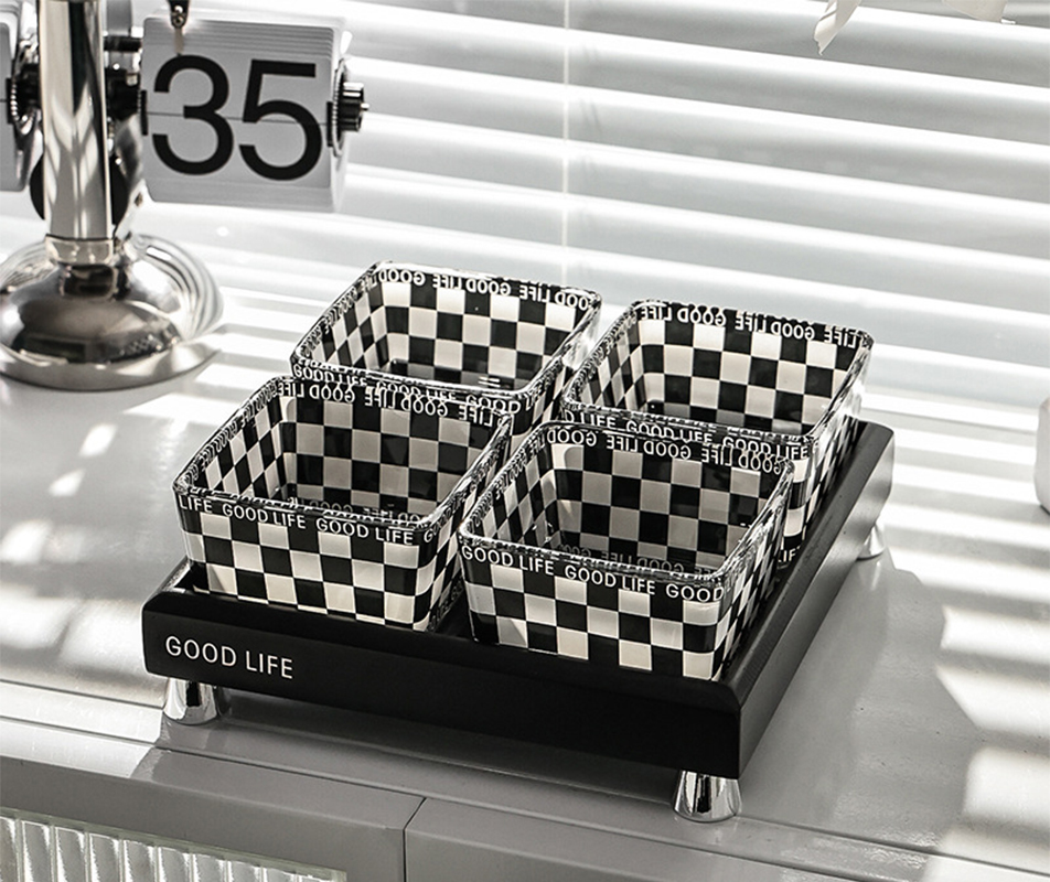 Black bamboo support-set of four (glass checkerboard)