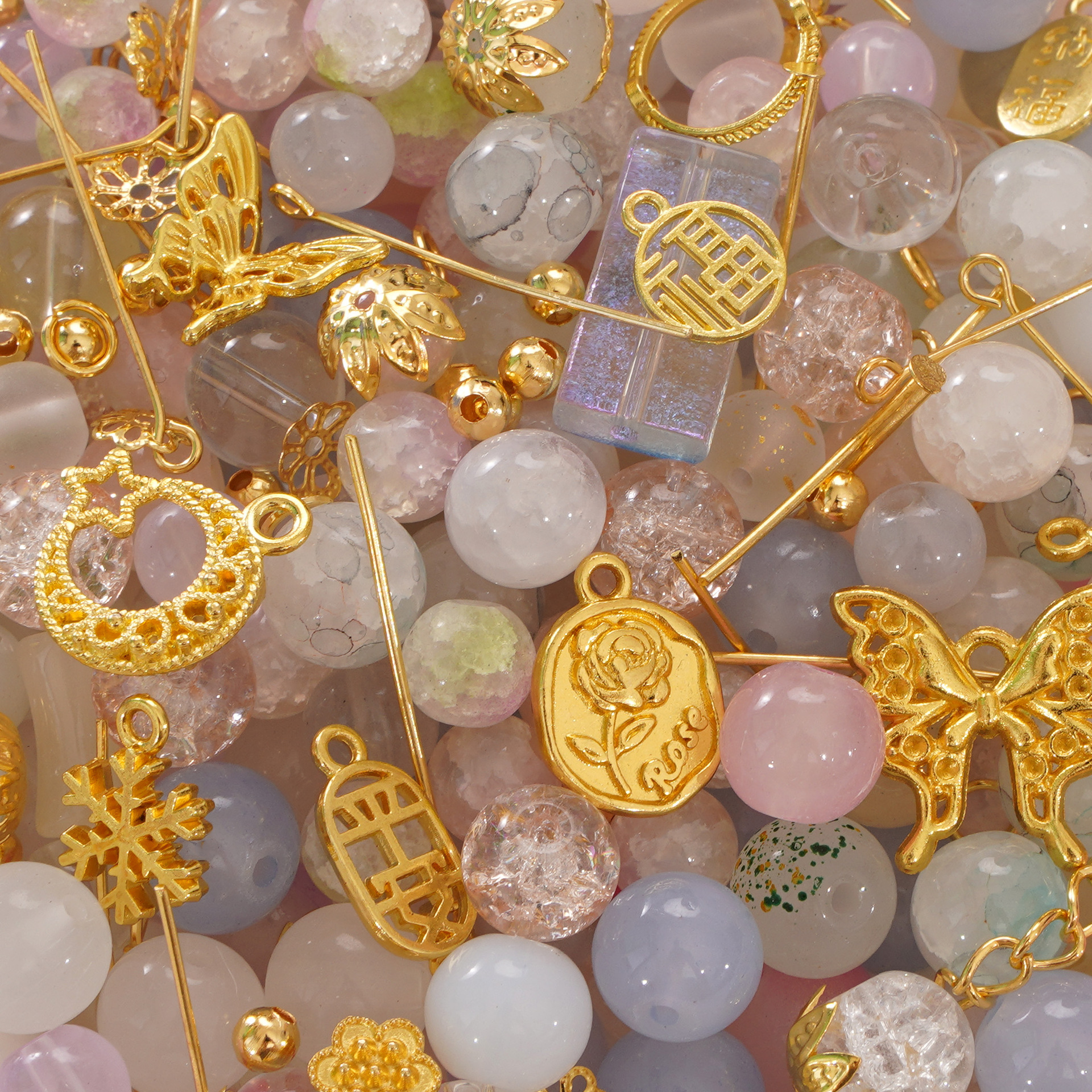 12:Light blue listening wind