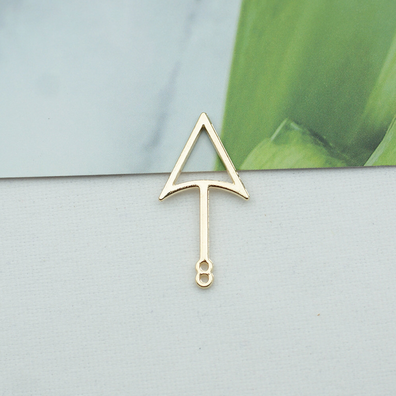 1:PJ004 triangle pendant (gold)