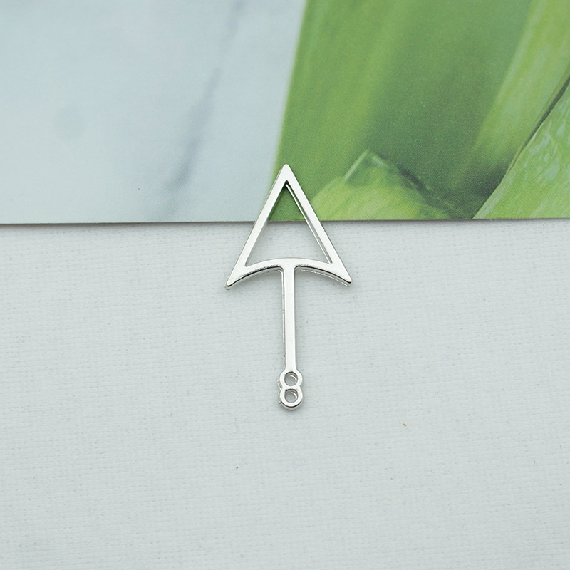 2:PJ004 triangle pendant (silver)