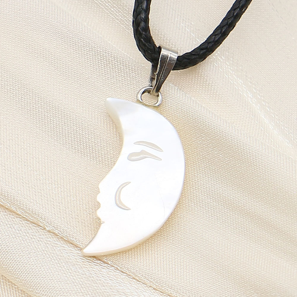 4:White butterfly shell necklace