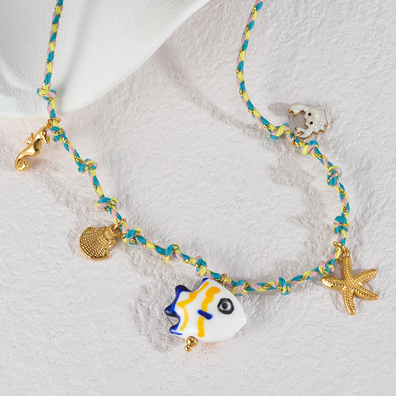 1:Yellow fish   shell style