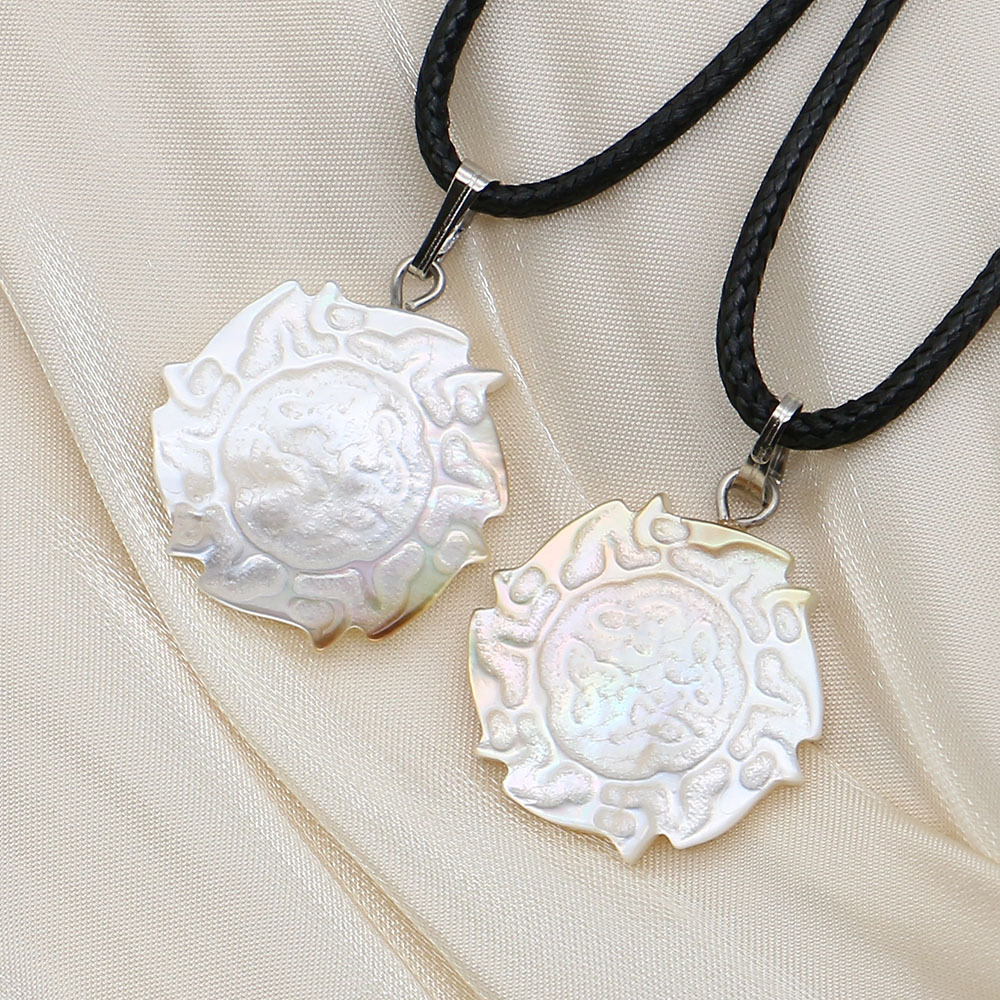 3:White butterfly shell necklace