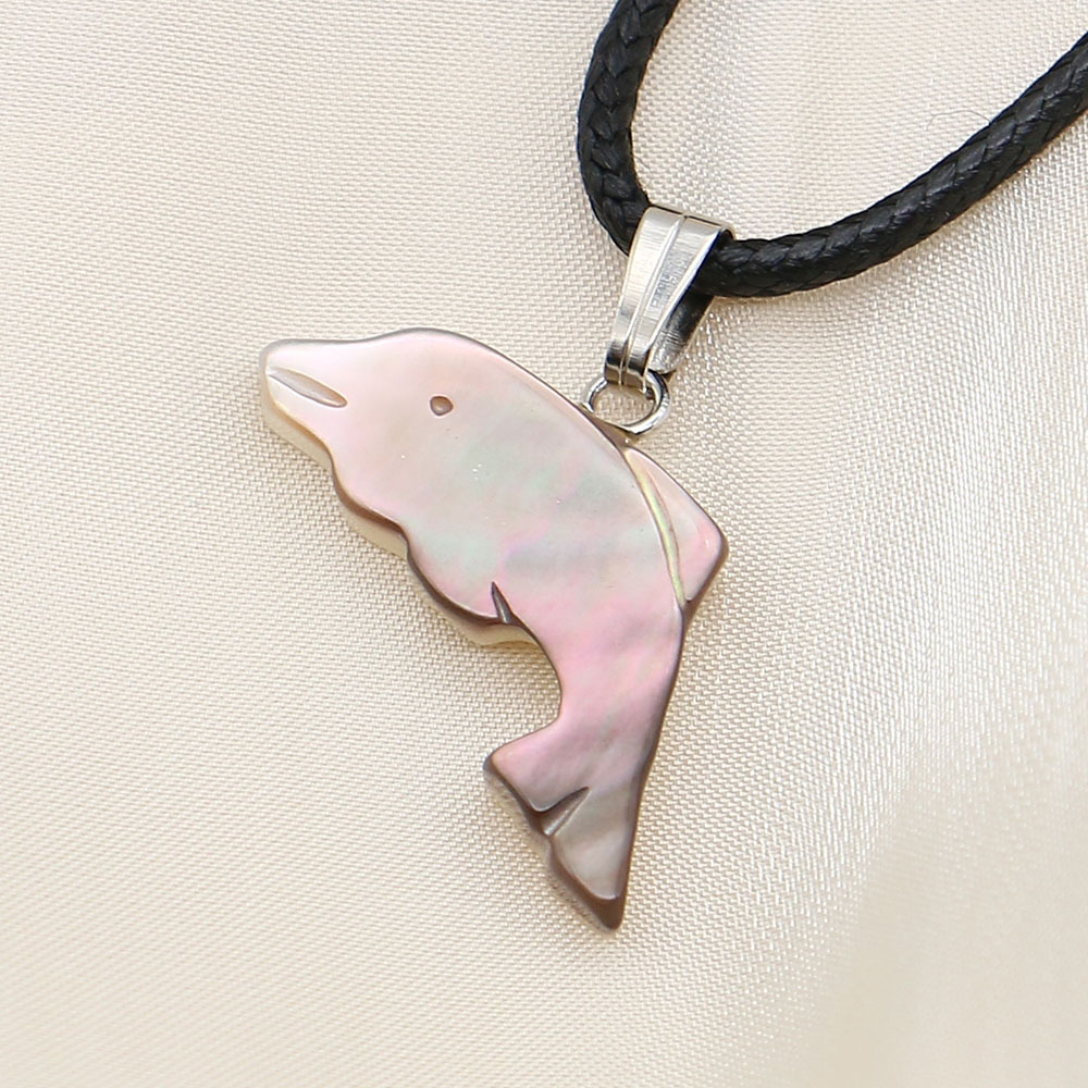 6:Black butterfly shell necklace