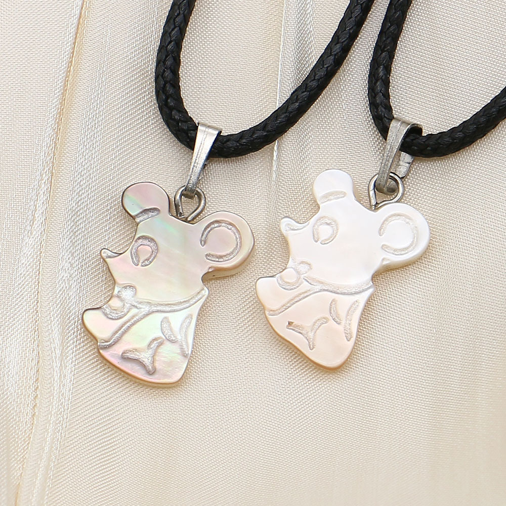 3:White butterfly shell necklace