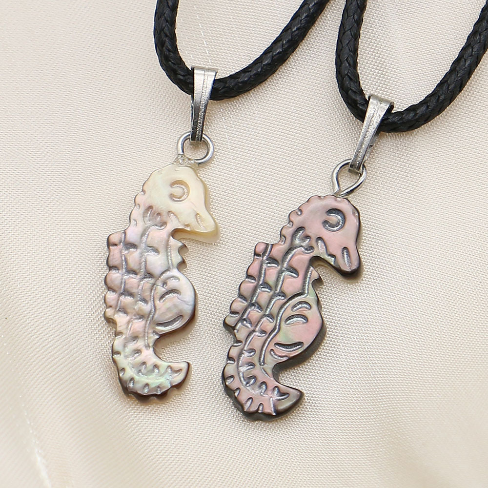 4:Black butterfly shell necklace