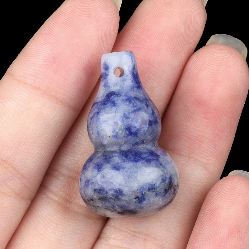 6:Blue point jade (with holes)