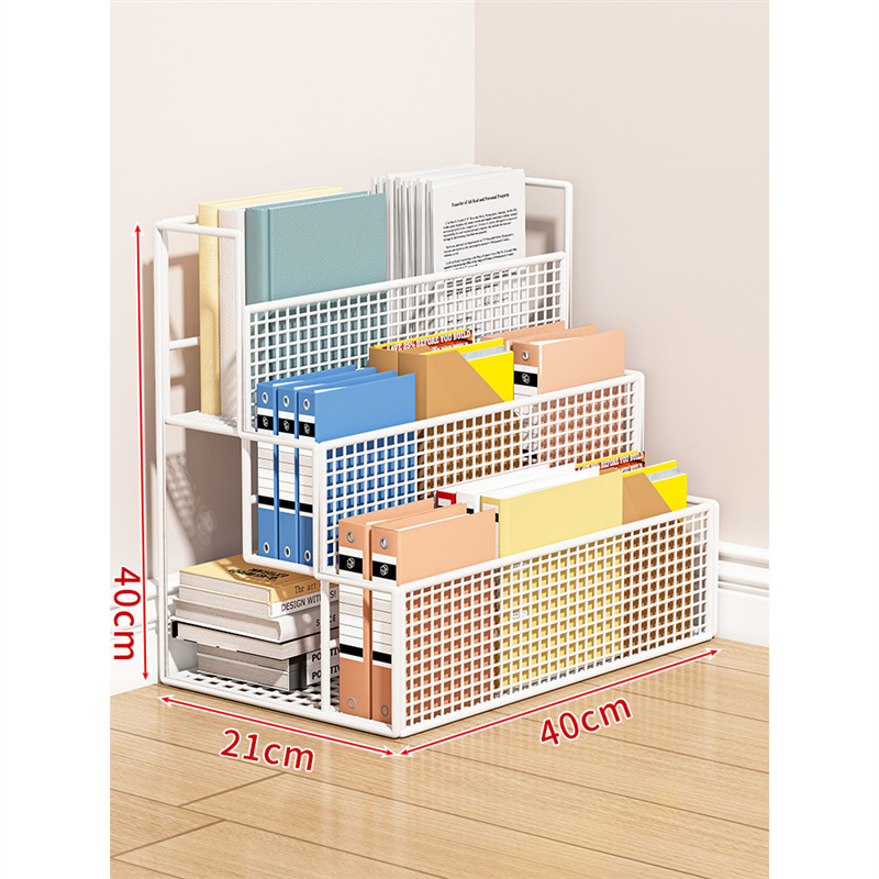 White three-layer medium-no wheel