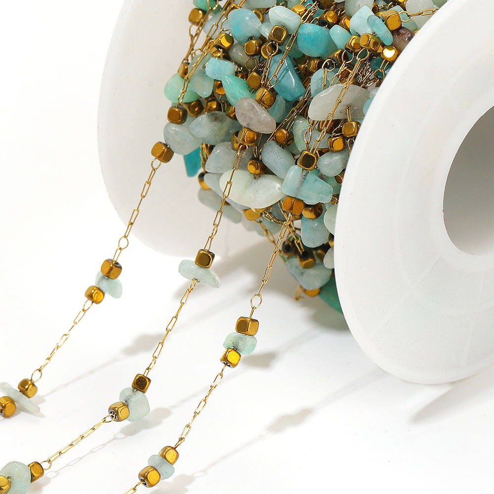 5:4-7mm light green and white